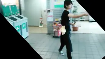 【极品厕拍】商超厕拍大神跟拍商场女服务员女厕 好多漂亮小姐姐啊赚大了 逼脸同框 多角度偷拍