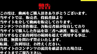 牛逼厕拍达人潜入国内某重点高校蹲守女卫连续TP妹子们方便蜂腰光滑雪白大屁股是男人都喜欢又发现一个奇怪的腚沟