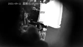 新鲜出炉饥渴不要不要的情侣开钟点房解渴进屋直奔主题妹子呻吟声是我听到过最骚的让男人受不了