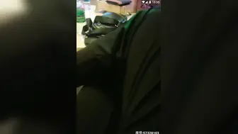 歌厅探花陈先生KTV唱歌，点了两个美女4P淫乱大战，撩起衣服摸摸奶子，一人一个同时进行，后入骑乘猛烈撞击