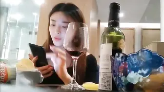 土豪胖哥酒店约啪女神级性感美女