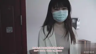 穿着丝袜高跟鞋的邻居女孩 来到我家勾引我